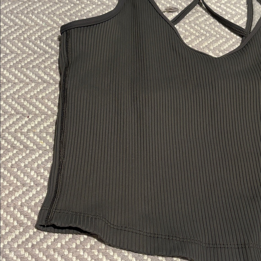 Vuori Rib Crop Tank - Picture 3 of 6